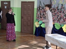 DZIEŃ KOBIET W NEPLACH